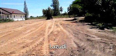 Land for sale Hua Hin Bus Station : 1 Rai land for sale close to Mali signature