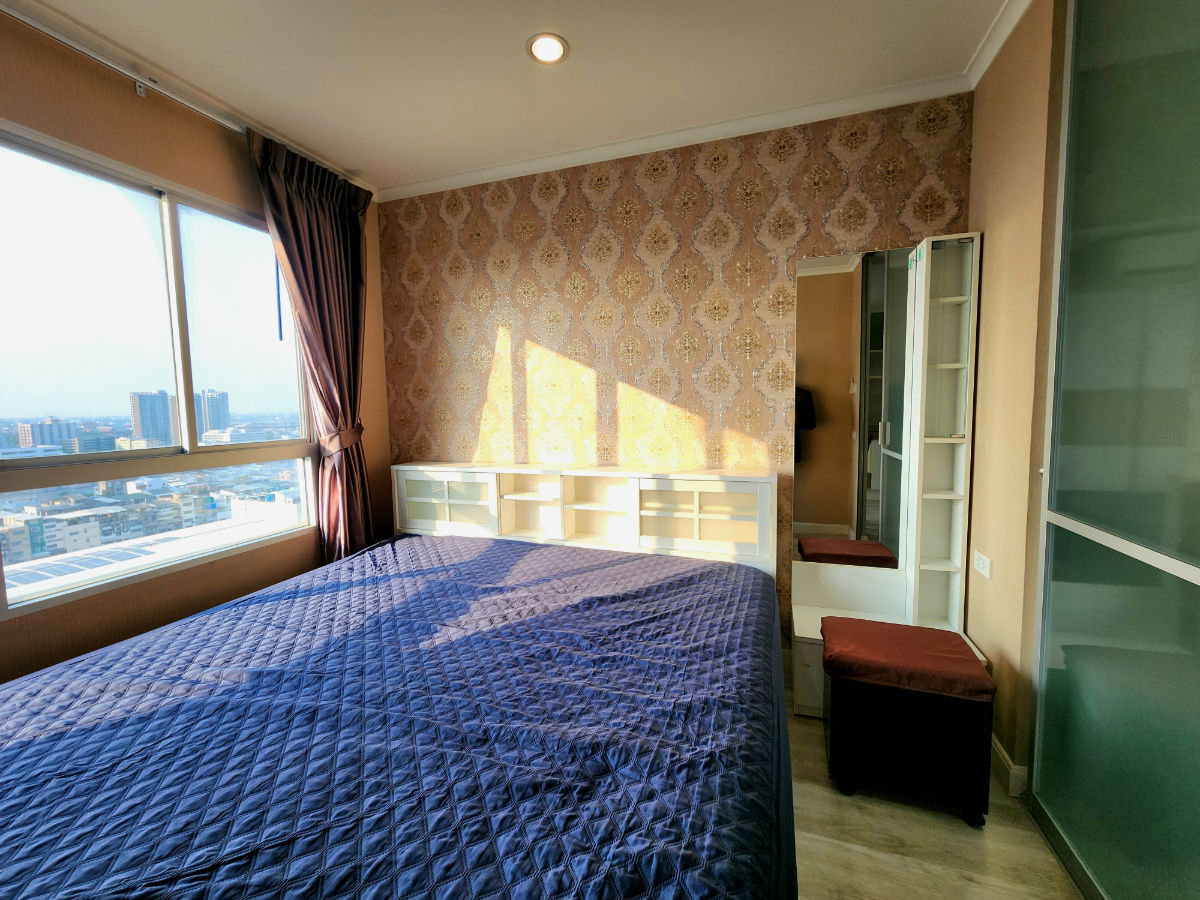 รูป สถานะตามภาพปก **ห้องกลับว่างครับผม ห้องริมส่วนตัว** ให้เช่า ลุมพินี พาร์ค ปิ่นเกล้า ตึก B อาคารด้านหน้า วิวตอนเย็นสวย *มีเครื่องซักผ้า แอร์ 2 เครื่อง - รูปที่ 19/64