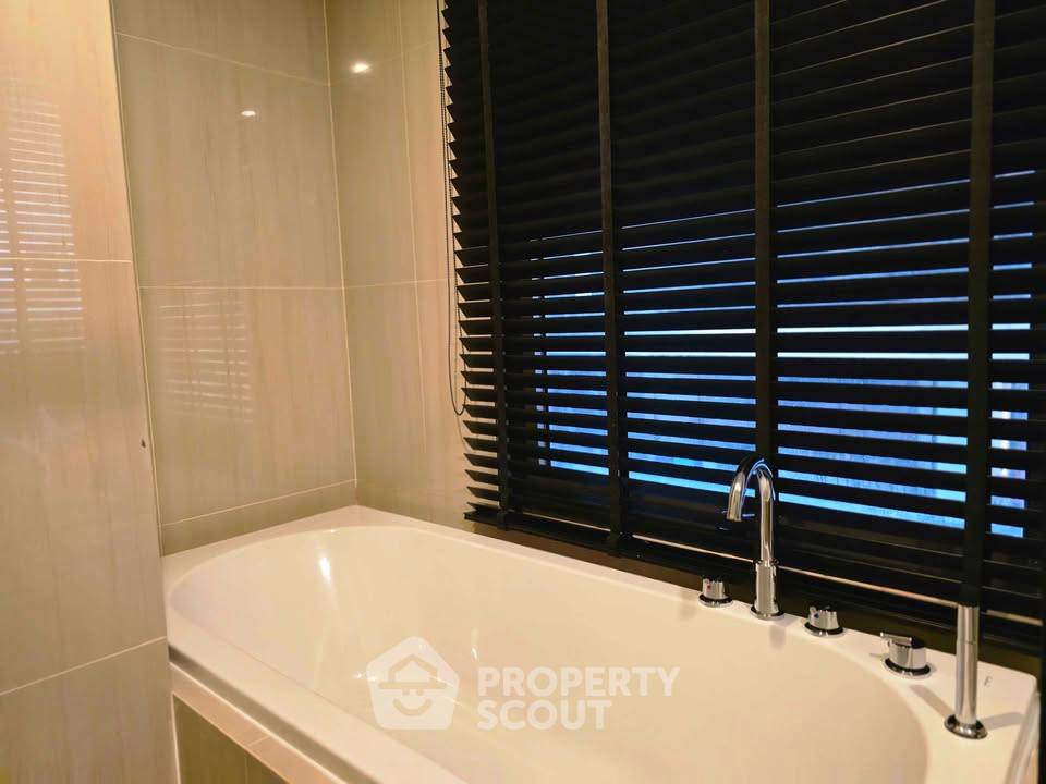 picture 2-BR Condo at Villa Asoke near MRT Phetchaburi (ID 2680189) - 10/10