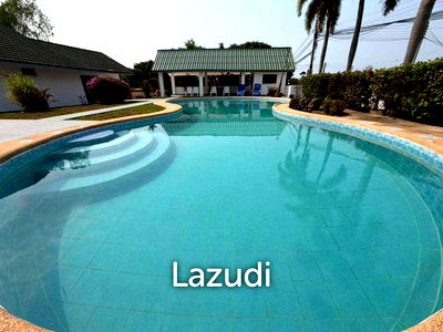 บ้านเดี่ยว คิงเพาเวอร์ พัทยา คอมเพล็กซ์  : บ้านเดี่ยวหรู 450 ตร.ม. พร้อมสระว่ายน้ำ บนที่ดิน 1600 ตร.ม. นาเกลือ หนองปรือ บางละมุง