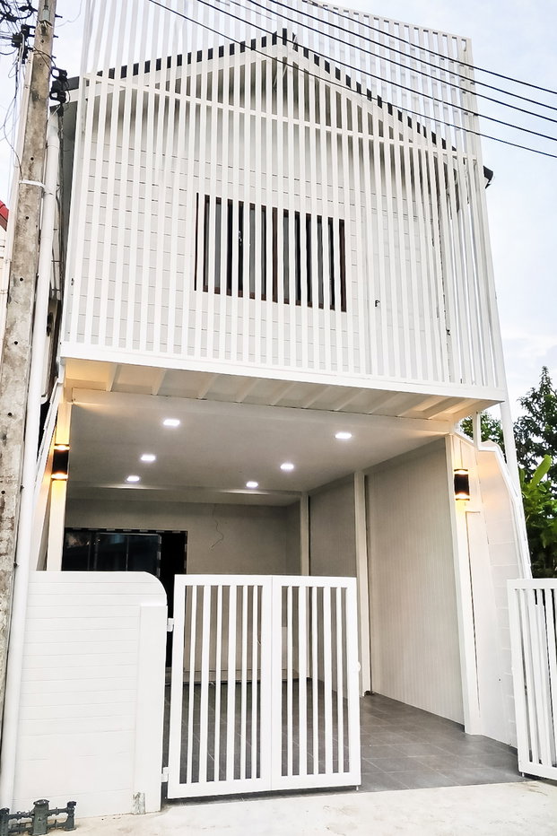 รูป 2-Storey Townhouse for Sale 3 Bedrooms in East Pattaya - รูปที่ 1/7