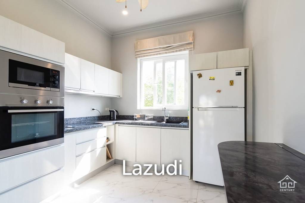 รูป Gorgeous 5 or 6 Bed Pool Villa for Sale - รูปที่ 10/59