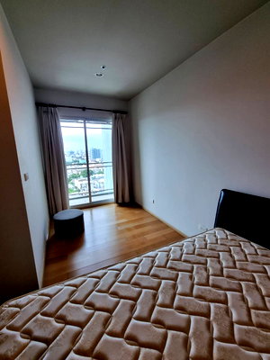 Condos for sale : For sale condo Hive Sathorn (S15-11431)