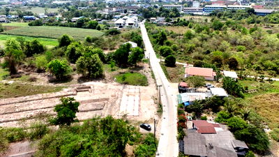 ที่ดิน พนัสนิคม ชลบุรี : ที่ดินเปล่า 17-0-38 ไร่ ( ต.บ้านช้าง อ.พนัส จ.ชลบุรี)