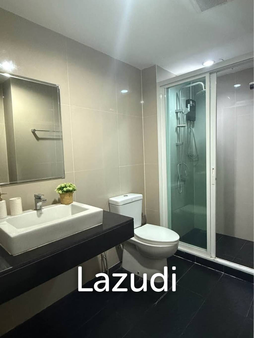 Spacious 1 Bedroom The View Condo Suanluang For Sale - image 4
