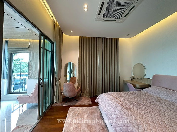 รูป 🍕เช่าบ้าน Super Luxury  5 ห้องนอน 7 ห้องน้ำ เพียง 120,000 บาท / เดือน // หมู่บ้าน NARASIRI ปิ่นเกล้า–สาย 1  ขนาด 432 ตร.วา  โทร0653562745เดอะทอย ❤️ - รูปที่ 114/155