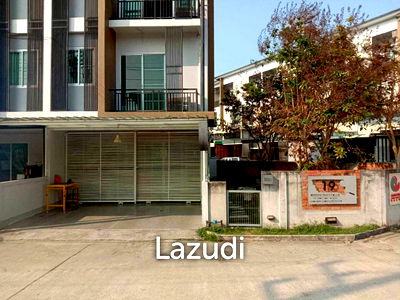 Townhouses for sale Chiang Rai Provincial Electricity Authority : 2 Bed 162 SQ.M Townhouse in Chiang Rai