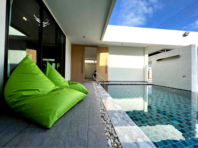 Houses for sale Chonburi : 3BR Pool Villa for Sale in East Pattaya, Peaceful Location