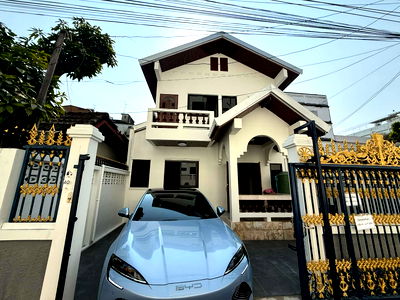 บ้านเดี่ยว ม.สยาม : บ้านเดี่ยว 35 ตรว. ใช้จริงได้ 40 ตรว.  ซอย เอกชัย67 