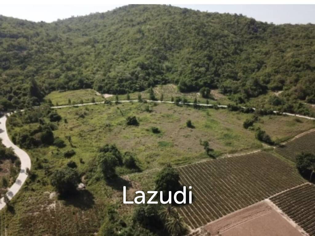 รูป Beautiful elevated land of 15 Rai with great views near Banyan Golf Club. - รูปที่ 23/26