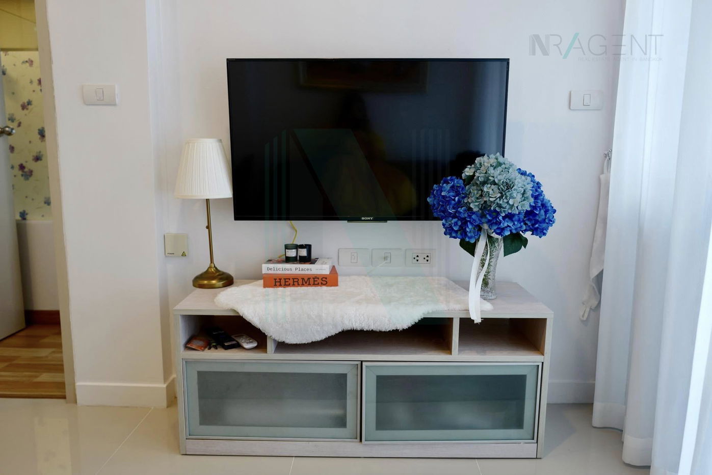 รูป ให้เช่าคอนโด ไอดีโอ รัชดา-ห้วยขวาง อาคาร 1 ชั้น 12 1 ห้องนอน ขนาด 35 ตรม ใกล้ The Street รัชดา - รูปที่ 2/8