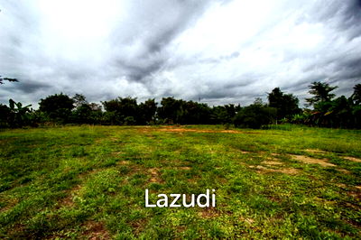 ที่ดิน เชียงราย : 3 And Half Rai Of Land