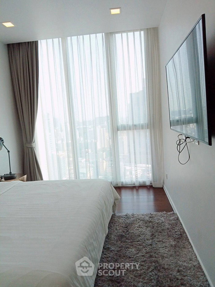 รูป คอนโด 3 ห้องนอน 87 ตร.ม. ชั้นสูง 32 ที่ ไฮด์ สุขุมวิท 11 ใกล้ BTS นานา 300 ม. (ID 2682158) - รูปที่ 32/42