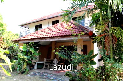 Houses for sale Clock Tower Chiang Rai : 4 Bedroom House for Sale in City