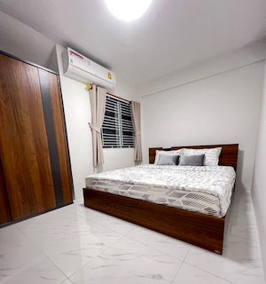 รูป ขายด่วนทาวน์เฮาส์ 2 ชั้น รีโนเวทใหม่ พัทยา - รูปที่ 4/8