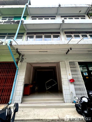 เช่าทาวน์โฮม กรุงเทพมหานคร : ทาวน์เฮ้าส์ให้เช่า 3 ห้องนอน ใน ช่องนนทรี, กรุงเทพมหานคร 1900518