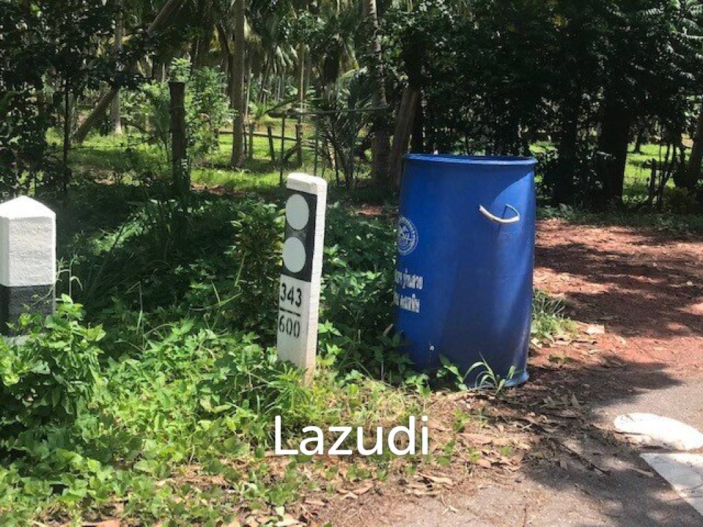 picture Absolute Beachfront : Beautiful Plot of Land in Bang Saphan Noi - 7/11