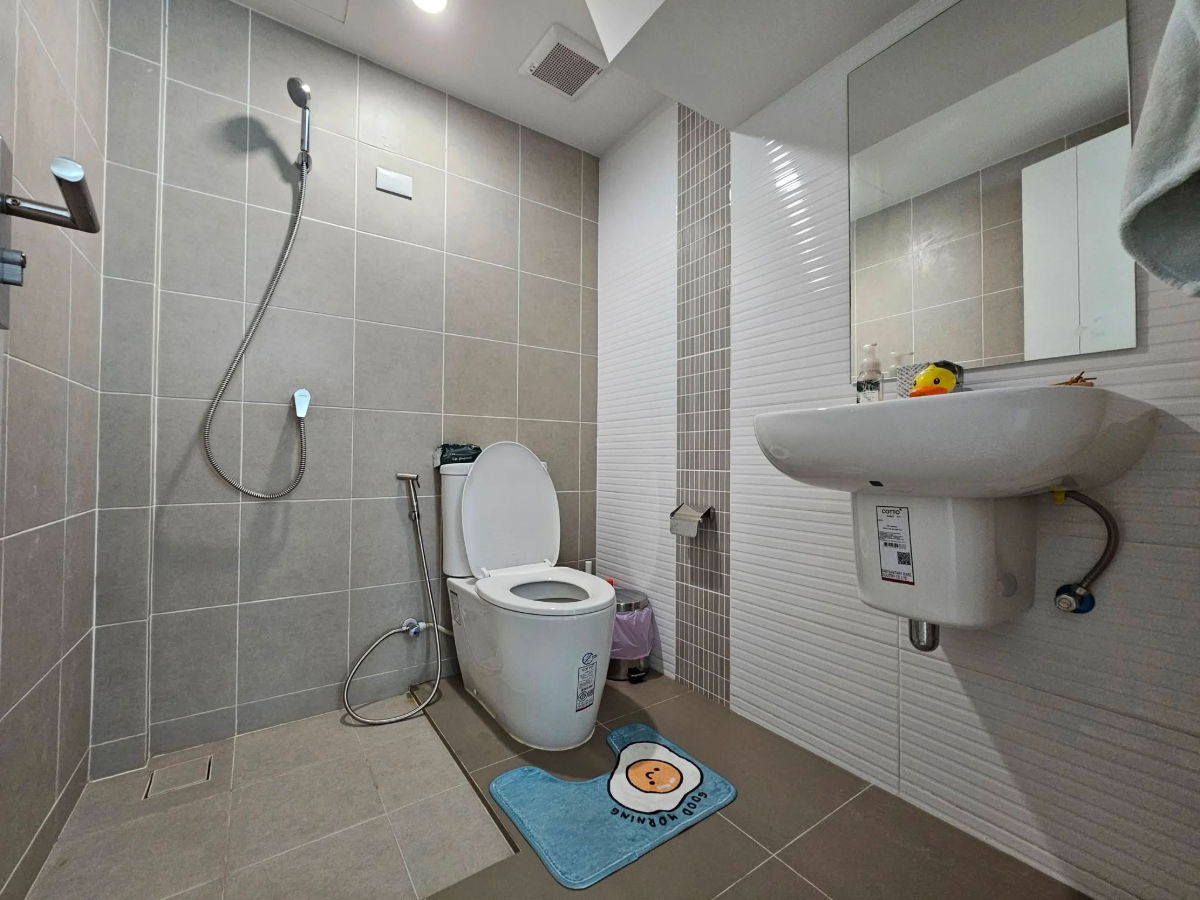 รูป [ให้เช่า] บ้านแฝด 3 ชั้น 4 ห้องนอน + 1 ห้องอเนกประสงค์ เฟอร์ครบ พร้อมอยู่📍บ้านกลางเมือง The Edition พระราม 9 - กรุงเทพกรีฑา - รูปที่ 12/16