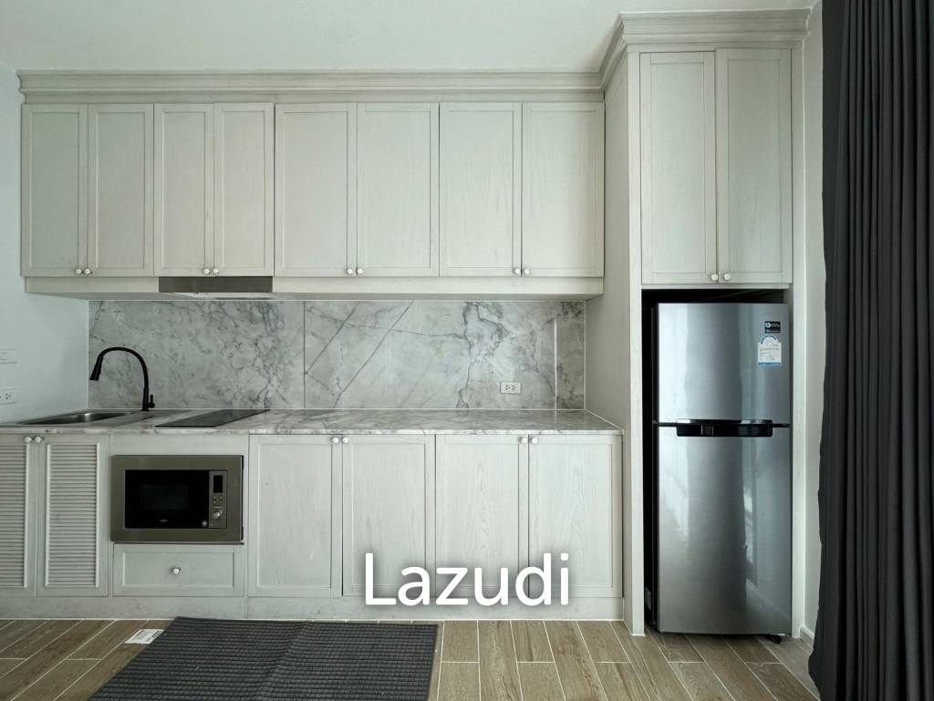 Renovated 1-Bedroom 40 SQ.M At Dlux Condominium For Sale - image 5