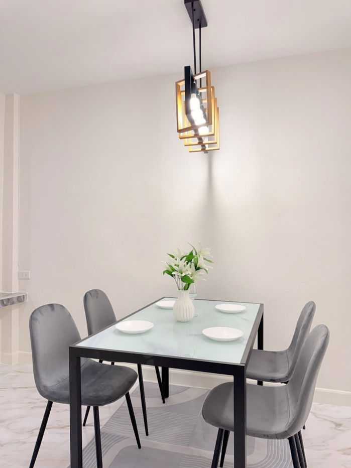 รูป ทาวน์เฮ้าส์ สายไหม เพิ่มสิน ลำลูกกา หมู่บ้านซิลวิลเลจ สายไหม54 นัดชมบ้านโทรเลย 085-318-6868 คุณวา - รูปที่ 19/21