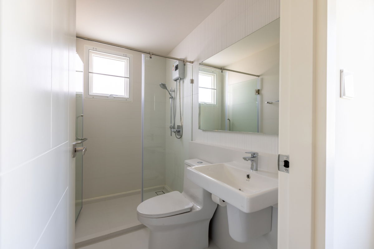 รูป 🔥 ขายขาดทุน ได้ไปคุ้มมาก 🔥 บ้านเดี่ยวโครงการ วี ปิ่นเกล้า สาย5, 4ห้องนอน 4ห้องน้ำ แต่งครบ พร้อมอยู่ | GEN 064-104-4662 - รูปที่ 22/22