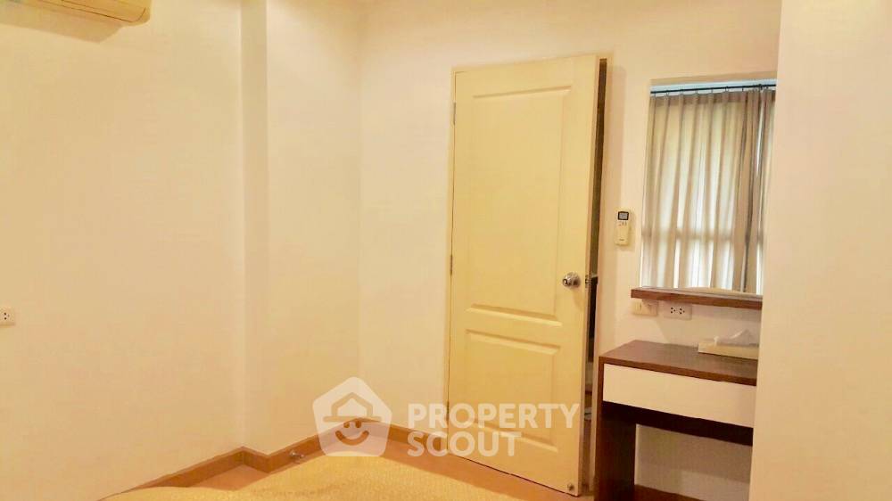 รูป คอนโด 1-ห้องนอน ที่ เดอะ นิช สุขุมวิท 49 ใกล้ MRT เพชรบุรี (ID 680686) - รูปที่ 2/5