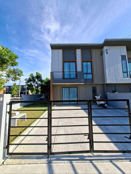 ให้เช่าบ้านแฝด พลีโน่ทาว์นเพชรเกษม81