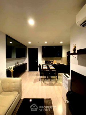 Condos for rent : High-Floor 2-BR 53 Sqm At Rhythm Sukhumvit 44/1 Near BTS Phra Khanong (ID 2685184)