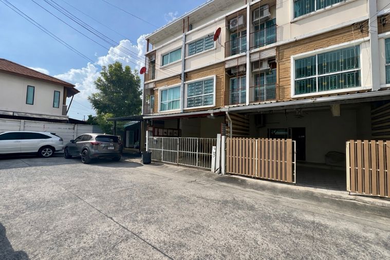 ขายทาวน์โฮม 3 ห้องนอน 160 ตร.ม. 19.4 ตร.ว. วิลเลต ซิตี้ พัฒนาการ