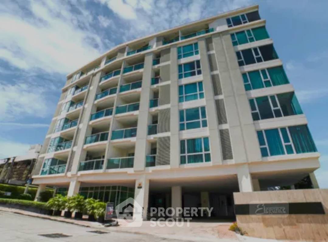 picture 2-BR Condo at Elegance @ Cosy Beach Pattaya close to Phratamnak (ID 2358129) - 30/32