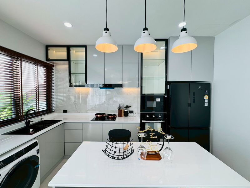 รูป บ้านเดี่ยวสไตล์โมเดิร์น พูลวิลล่า 3 ห้องนอน - รูปที่ 12/20