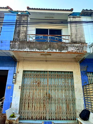 ทาวน์โฮม รพ.หาดใหญ่ : บ้านทาวน์เฮ้าส์ มือสอง 2 ชั้น บ้านเลขที่ 13 โชคสมาน 5 ซอย 18 ใกล้ รพ.หาดใหญ่ 1.6 ลบ.