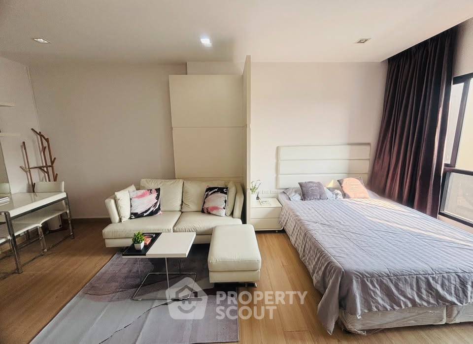 picture 1-BR Condo at Urbano Absolute near BTS Krung Thon Buri (ID 2683217) - 10/13