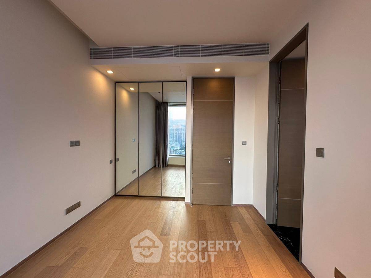 รูป คอนโด 2-ห้องนอน ที่ ศาลาแดง วัน ใกล้ MRT สีลม (ID 2678576) - รูปที่ 6/22