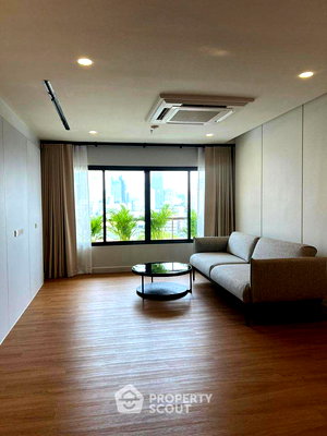 Condos for rent : 2-BR Condo near BTS Phloen Chit (ID 2679954)