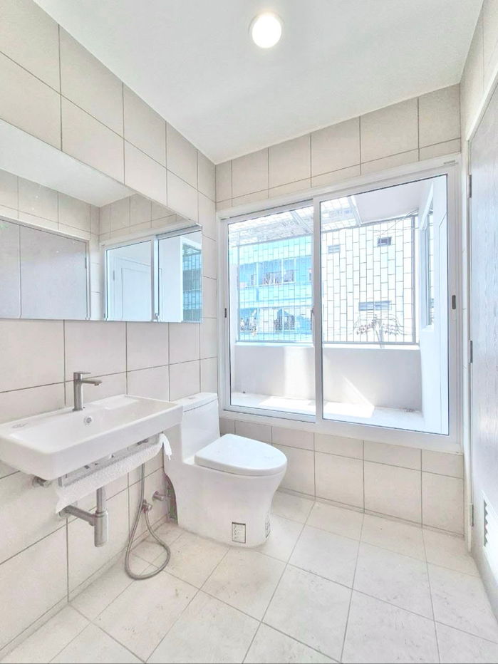 รูป ให้เช่าอาคารพาณิชย์ ติดริมถนนเอกชัย ปากซอยเอกชัย 89/1 - รูปที่ 7/10