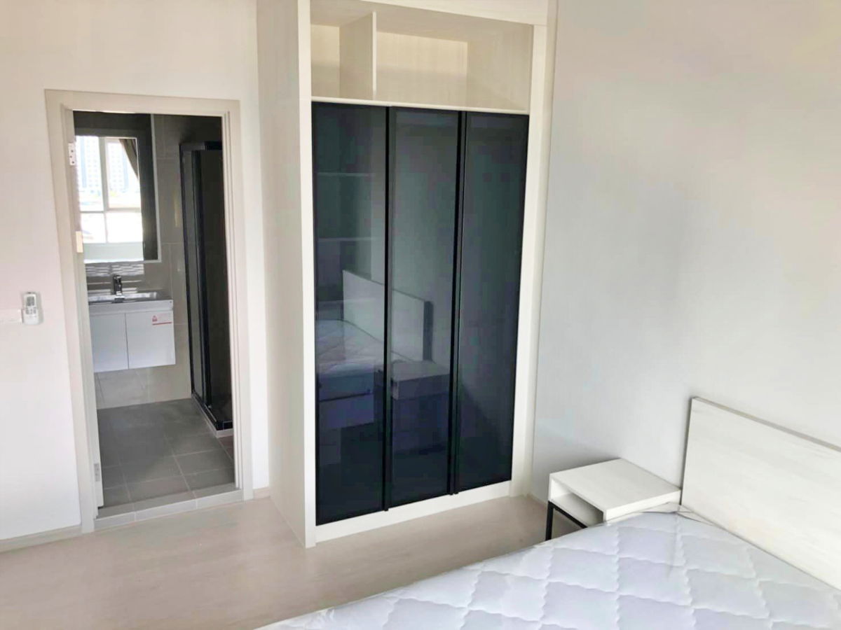 รูป ห้องจริง❤️เอเจ้นท์ ❤️นัดดูห้องแอดไลน์นะคะ❤️ Chapter One Shine Bangpo - รูปที่ 1/10