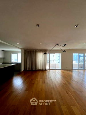 ขายคอนโด : คอนโด 4 ห้องนอน ขนาด 341 ตร.ม. Sathorn Park Place Condominium ใกล้ MRT ลุมพินี (ID 2683483)