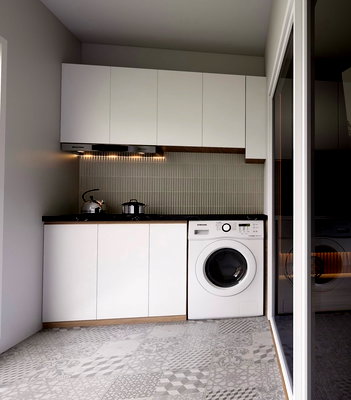 ขายคอนโด : คอนโดเซนทริค ซีนรัชวิภา ห้องมุม วิวสระ รีโนเวทใหม่