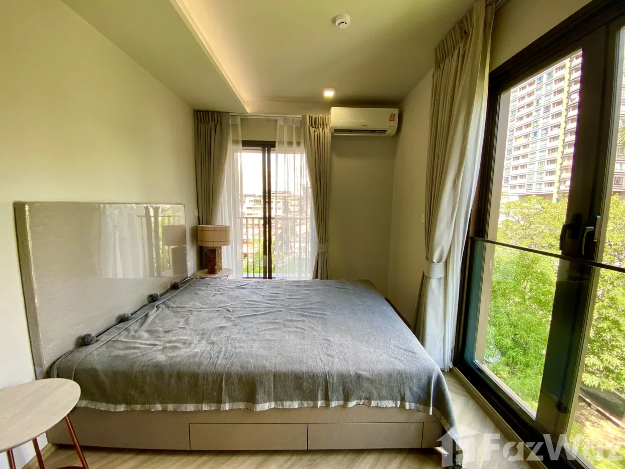 picture Exclusive canal view 1 bedroom plus unit. 983054 - 11/12