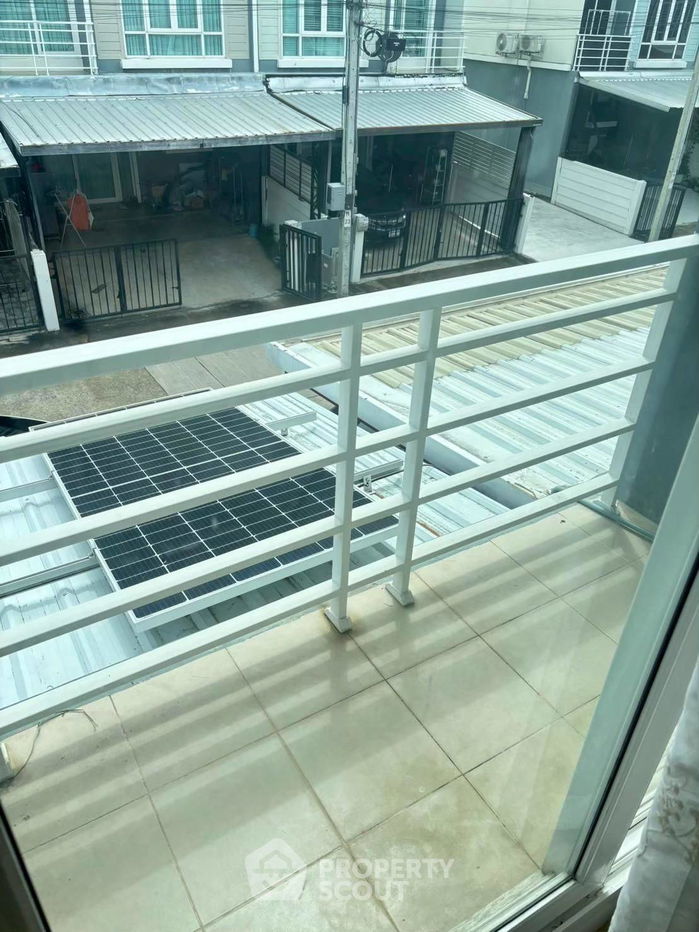 รูป ทาวน์เฮ้าส์ 4-ห้องนอน ที่ คิว ดิสทริค กัสโต้ กิ่งแก้ว-สุวรรณภูมิ ใกล้ ท่าอากาศยานสุวรรณภูมิ (ID 2684962) - รูปที่ 44/46