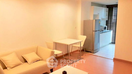 1-BR Condo at The Niche Sukhumvit 49 near MRT Phetchaburi (ID 680686)