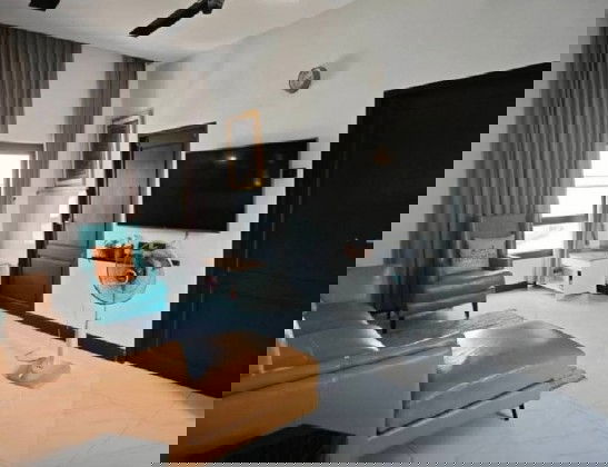 รูป ให้เช่าอาคาร / อาคารสำนักงาน / โชว์รูม 3 ชั้น /ริมถนนงามวงศ์วาน / มีที่จอดรถหลายคัน / เหมาะสำหรับธุรกิจความงาม โรงพยาบาลความงามขนาดเล็ก , อื่น ๆ - รูปที่ 5/9