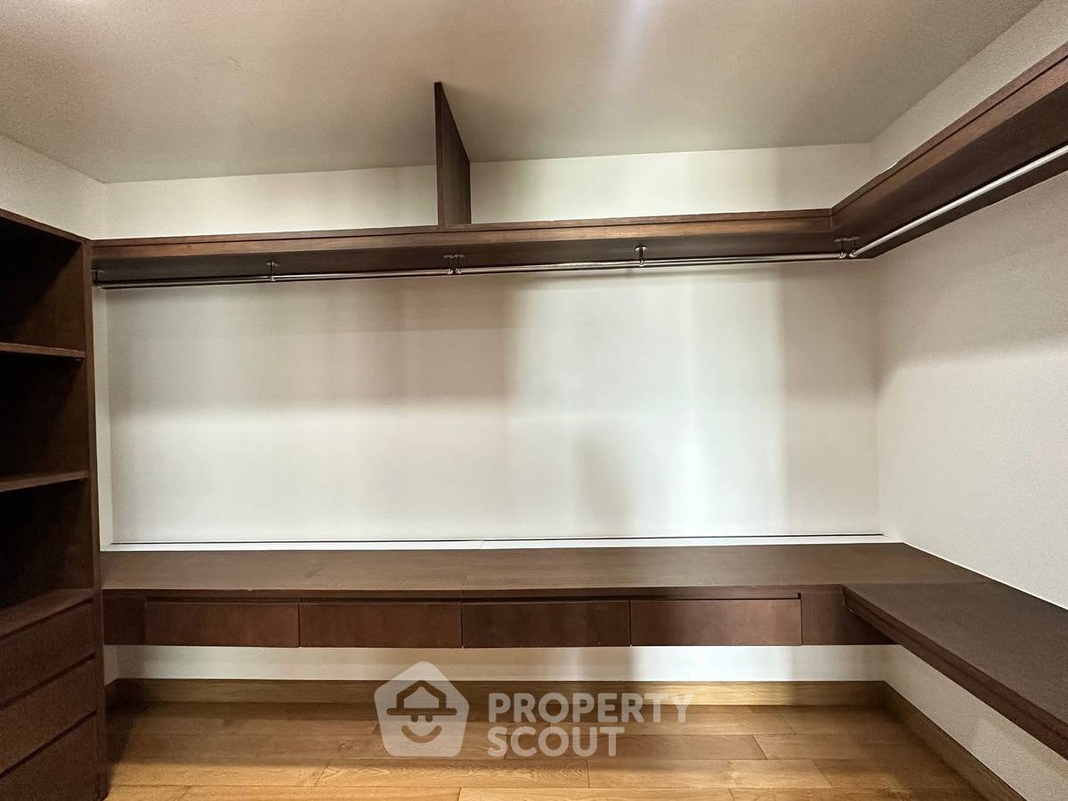 รูป คอนโด 4-ห้องนอน ที่ เบลเกรเวีย เรสซิเดนท์ส คอนโดมิเนียม ใกล้ BTS ทองหล่อ (ID 2455113) - รูปที่ 11/17