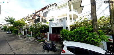 ทาวน์โฮม ม.เอแบค : ขายทาวน์โฮม 4 ชั้น ทาวน์อินทาวน์ ซอย พระยาประเสิฐ (ซอยท่านขุน) วังทองหลาง กรุงเทพ 