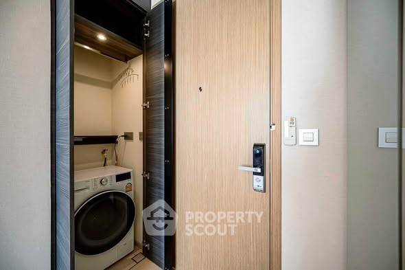 รูป คอนโด 2-ห้องนอน ที่ ดิ เอส อโศก ใกล้ MRT สุขุมวิท (ID 2683456) - รูปที่ 3/7