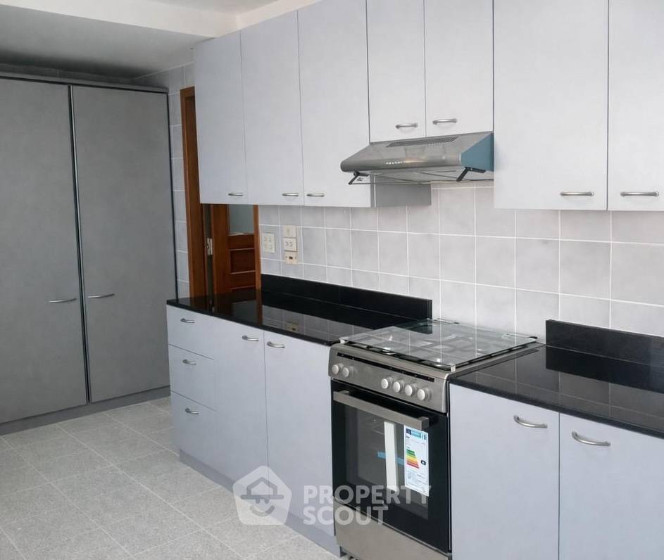 รูป คอนโด 3-ห้องนอน ที่ เพรสซิเดนท์ ปาร์ค คอนโดมิเนี่ยม ใกล้ MRT ศูนย์การประชุมแห่งชาติสิริกิติ์ (ID 2662188) - รูปที่ 4/16