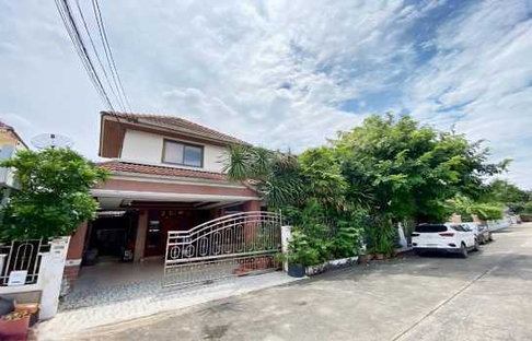 ขายบ้านเดี่ยว 2 ชั้น ซอยลาดพร้าว 80 แถมแอร์ 5 เครื่อง ใกล้ถนนใหญ่ลาดพร้าว และประดิษฐ์มนูธรรม ขนาด 72 วา