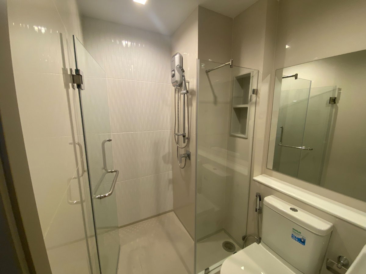 picture Code: 26KJ1063  for rent Life Asoke Hype 🔥🔥 Line ID: @kjcondo (with @)🔥🔥 - 6/8