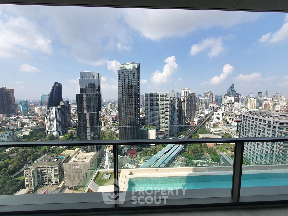 รูป คอนโด 3-ห้องนอน ที่ เดอะ สแตรนด์ ทองหล่อ ใกล้ BTS ทองหล่อ (ID 2524412) - รูปที่ 2/26